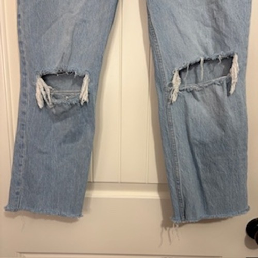 Abercrombie & Fitch 90s Straight Mid Rise Distressed Jeans Light Wash Blue 33 L - Picture 4 of 11
